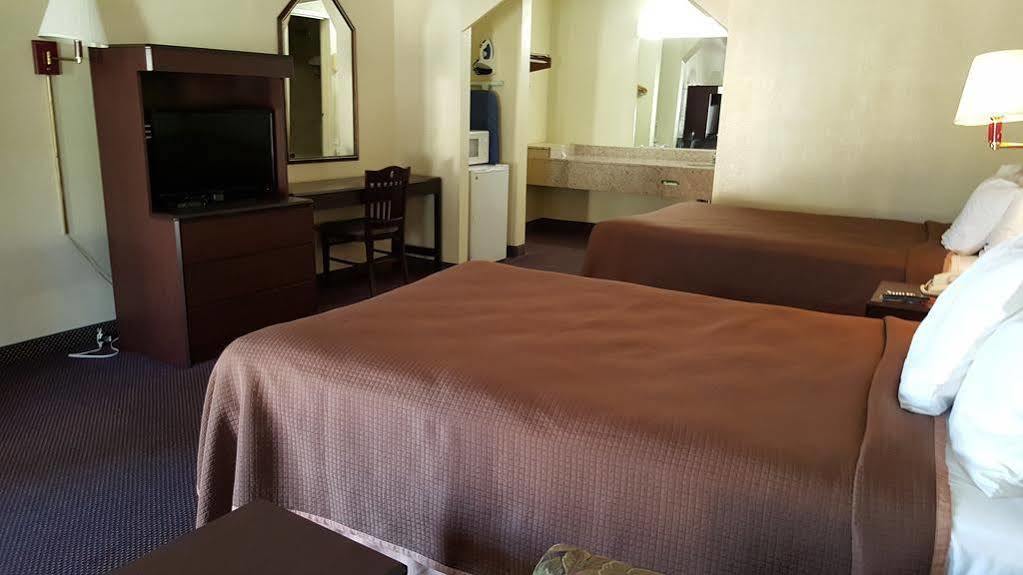 Rodeway Inn Marietta Εξωτερικό φωτογραφία